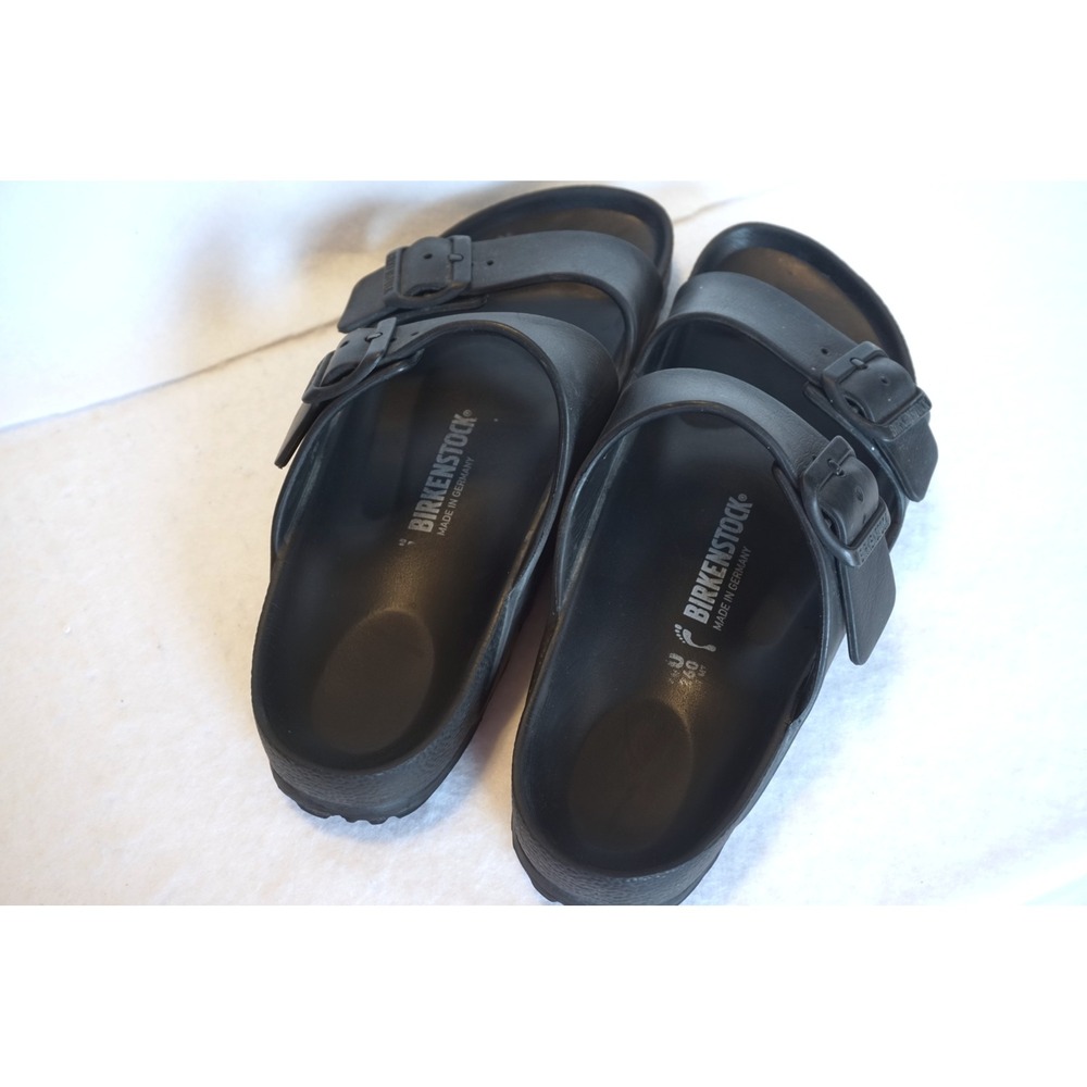 Birkenstock Arizona EVA Black Sandals Mens 7 Womens 9 Narrow Fit Slides 40 L9 M7 - Picture 2 of 6